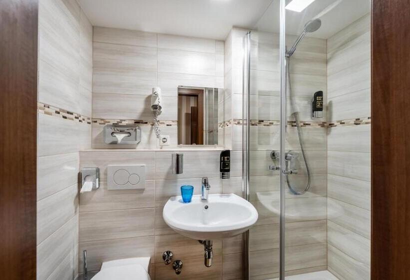 Номер Стандарт, Aspire Castillo Reutlingen, Trademark Collection By Wyndham
