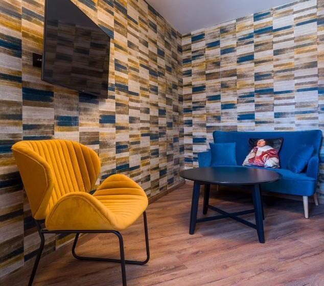 Номер Deluxe, L Outa Hotel Restaurant