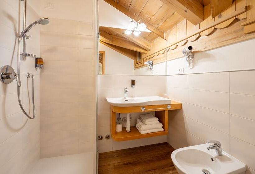 Номер Стандарт Вид на Горы, Villa Adria B&b
