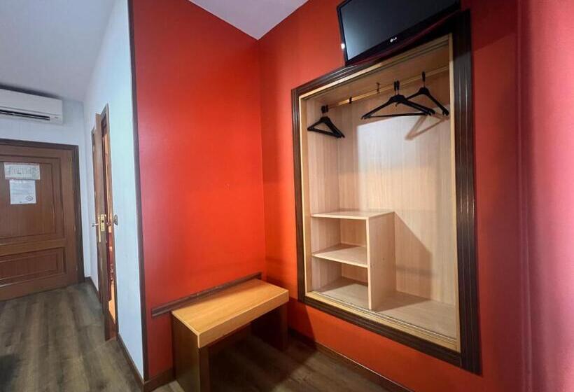 חדר סטנדרט לשלושה, Loop Inn Hostel Santiago De Compostela