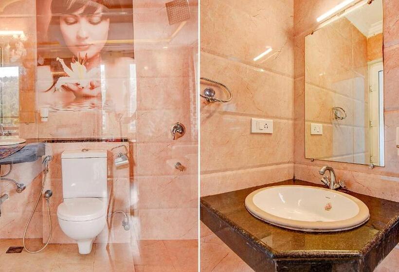 Семейный Номер, Fabhotel Abirami Grand Inn   Nr Bryant Park