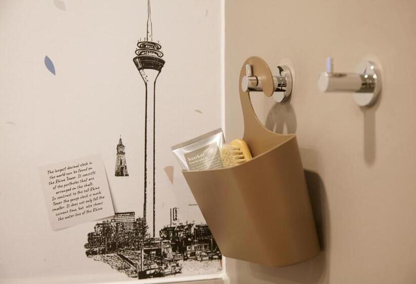 Номер Superior, Holiday Inn   The Niu, Hub Dusseldorf Messe, An Ihg