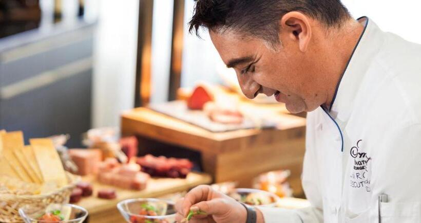 이그제큐티브 스위트 킹침대, Fairmont Washington Dc Gold Experience