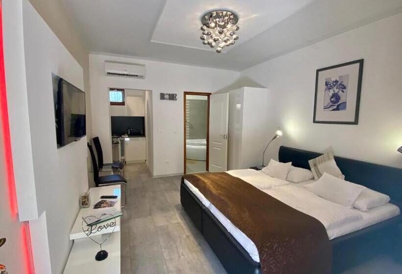 Номер Deluxe с Балконом, Bajor Panzió Bük Bükfürdő, Adults Friendly 12 Plus