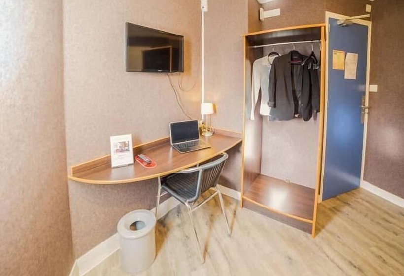 Четырехместный Номер Стандарт, Hôtel De La Vendée