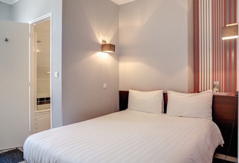 Номер Стандарт Трехместный, Hôtel Le Charleston