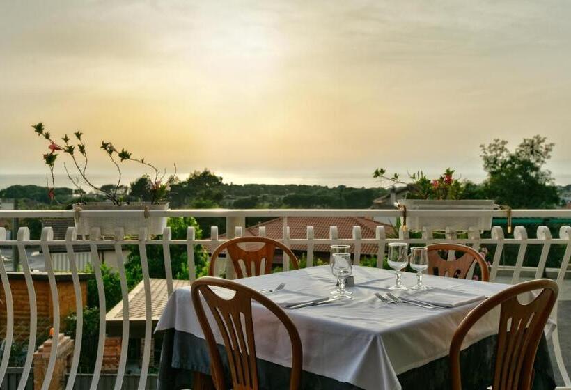 Полулюкс Вид на Море, Ristorante Colleverde