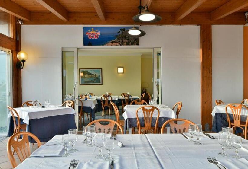 Полулюкс Вид на Море, Ristorante Colleverde