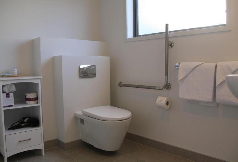 스탠다드 스튜디오, Pukekura Motor Lodge