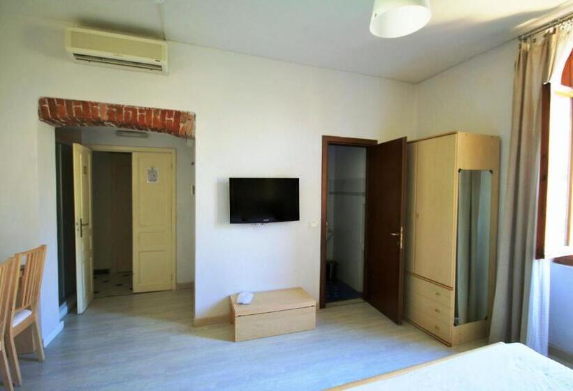 Четырехместный Номер Стандарт, Villa Gina