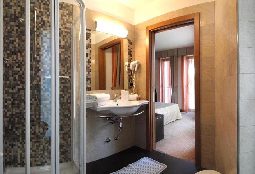 اتاق استاندارد با بالکن, Villa Rosa