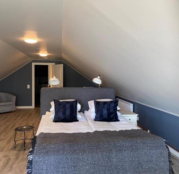 1 Bedroom Apartment Lake View, Smålandsgården