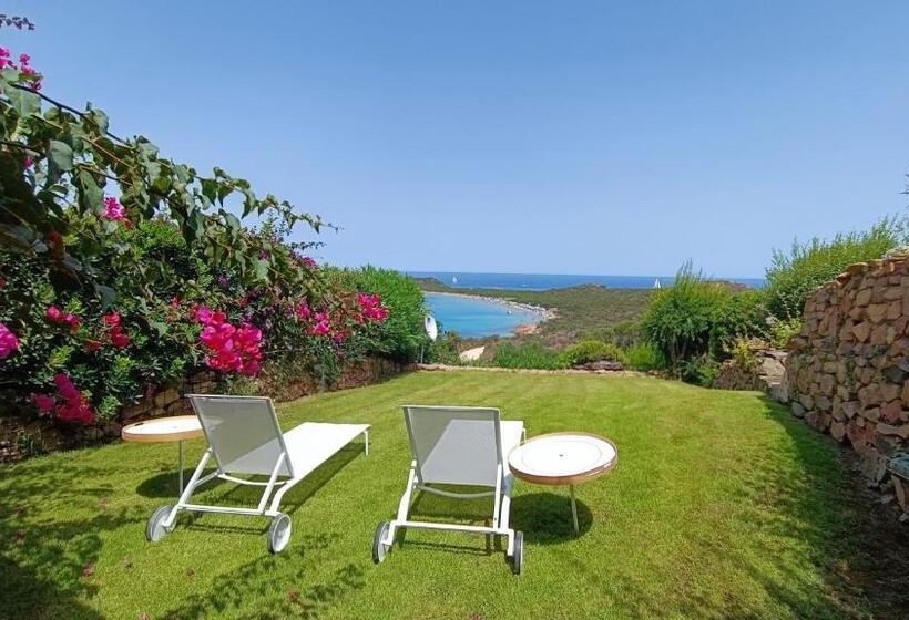 Апартаменты 3 Спальни Вид на Море, Villaggio Est A Capo Coda Cavallo San Teodoro