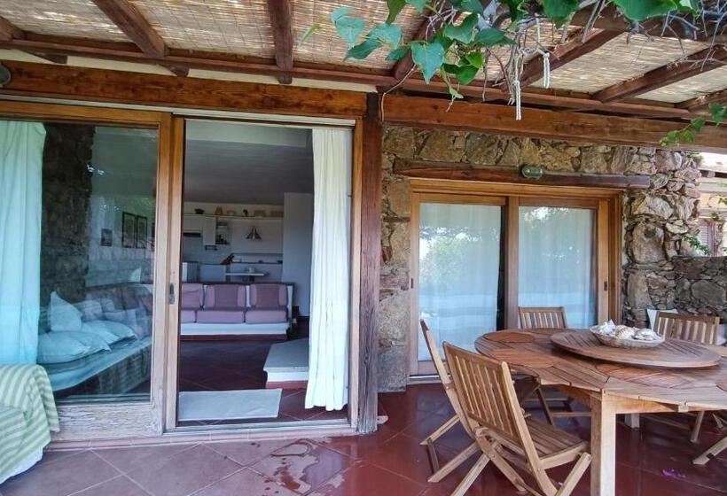 Апартаменты 3 Спальни, Villaggio Est A Capo Coda Cavallo San Teodoro