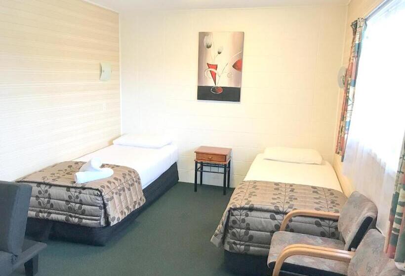 Семейный Номер Классика, Greenview Motel