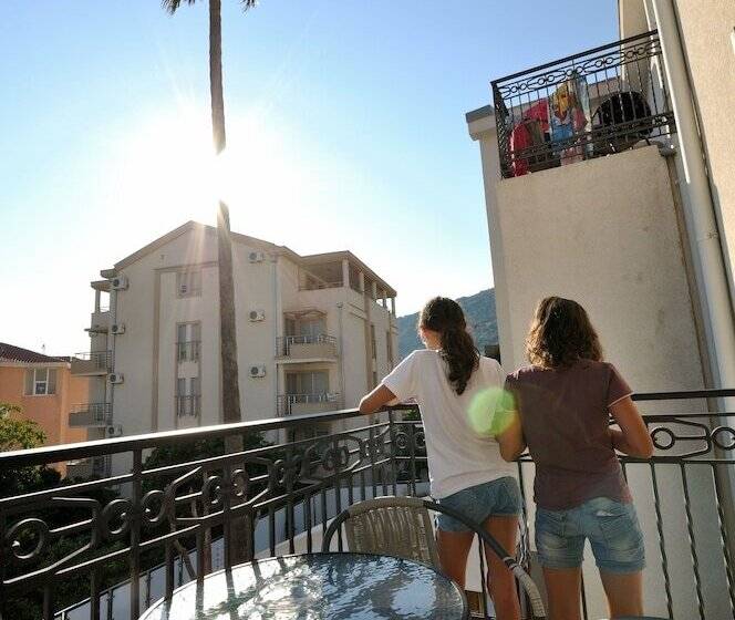سوییت خانوادگی, Vila đurić   Ex Hotel đurić