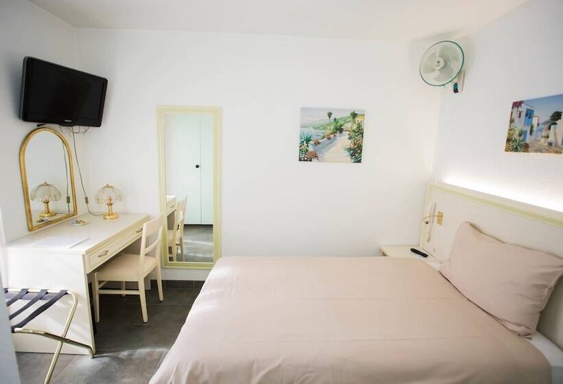 اتاق استاندارد یک نفره, Hôtel Du Port