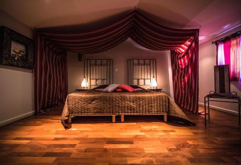 Номер Стандарт, Hôtel Mas De Baumes