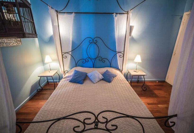 Четырехместный Номер Стандарт, Hôtel Mas De Baumes