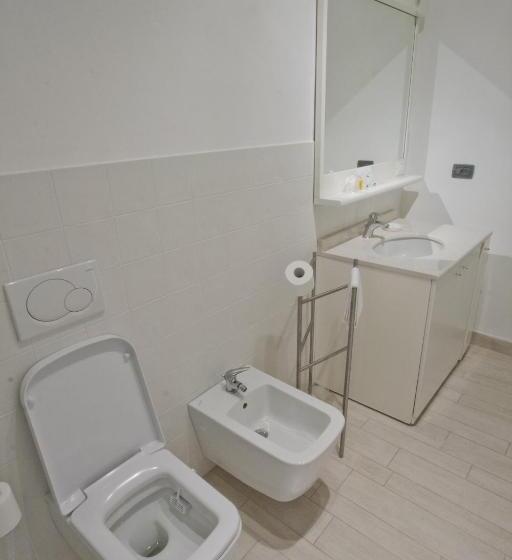 Apartamento 2 Dormitórios, Miralago B&b And Apartments