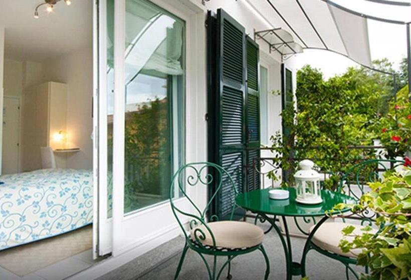 Quarto Estandar com Sacada, Miralago B&b And Apartments