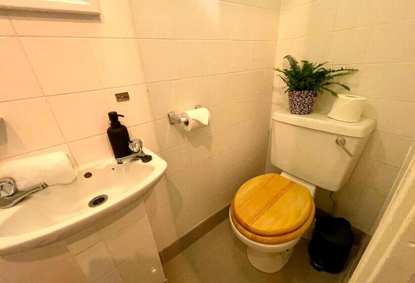Номер Стандарт Индивидуальный, Brighton Black Hotel & Hot Tubs
