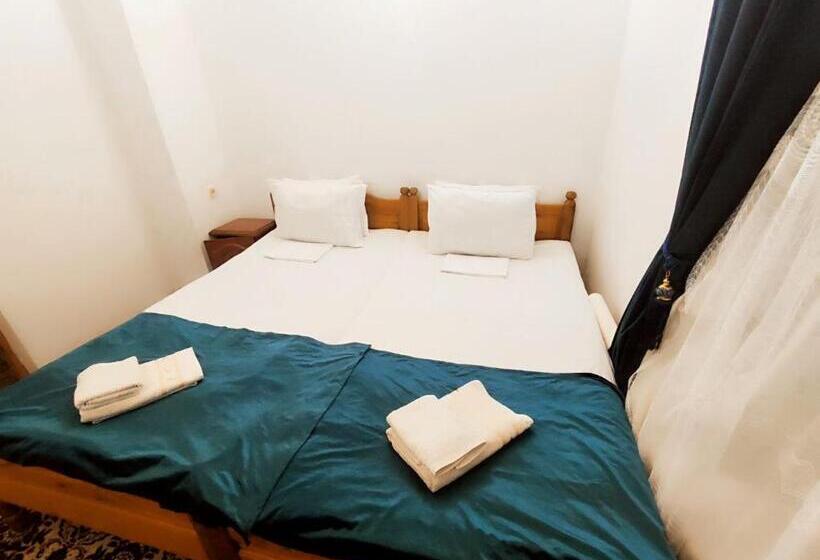 이코노미 룸, Boutique Hotel Parvina