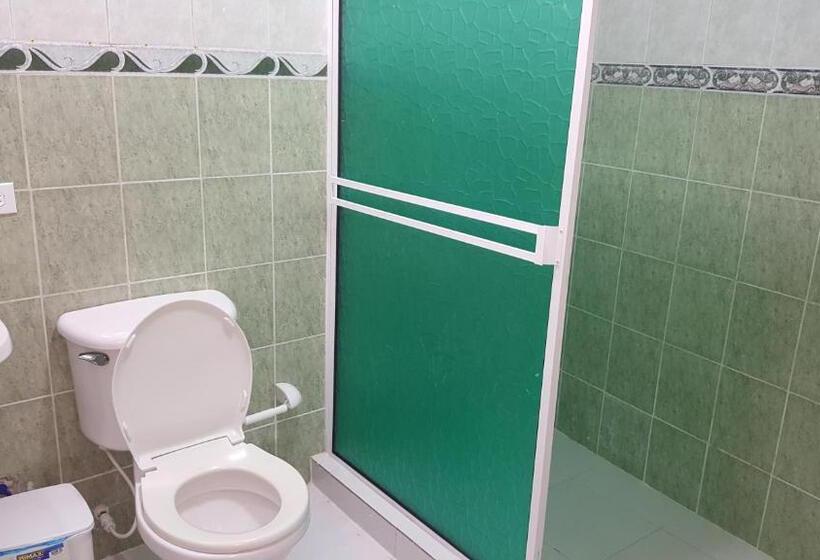 家庭间, Caribbean Island Hotel Piso 2