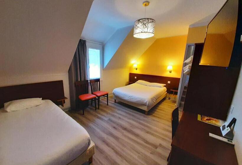 Номер Стандарт Трехместный, Logis Hôtel Saint Paul