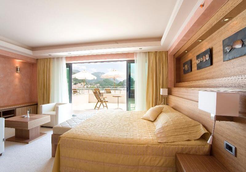 اتاق استاندارد با چشم‌انداز استخر, Monte Casa Spa & Wellness