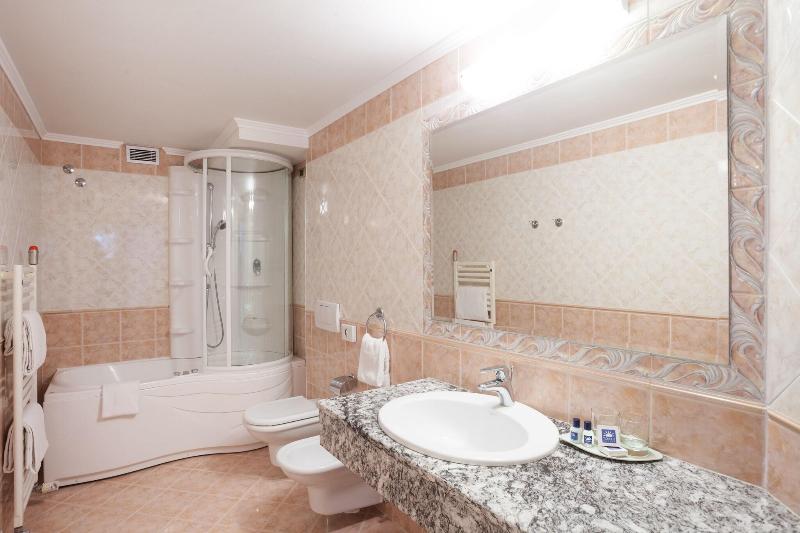 Номер Deluxe, Savoy Palace   Tonellihotels