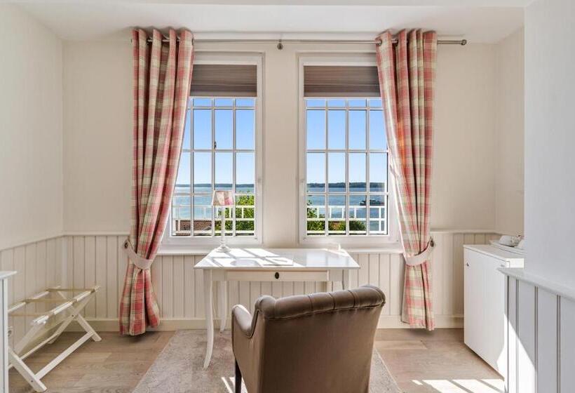 Suite mit Meerblick, Strandhotel Glücksburg