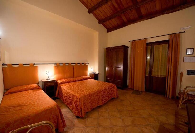 Номер Стандарт Трехместный, Baglio Cudia Resort