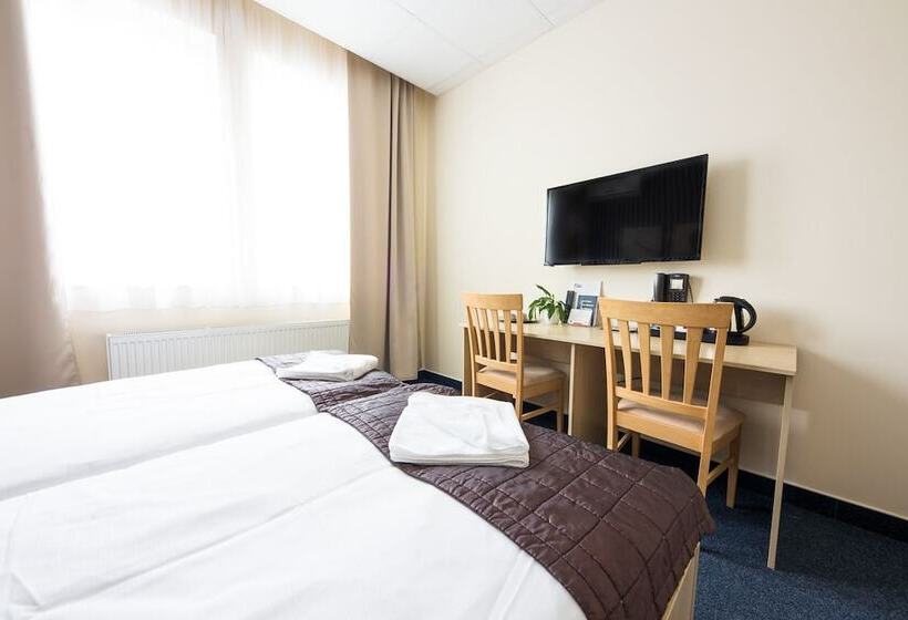 חדר סטנדרט לשלושה, City Hostel Brno