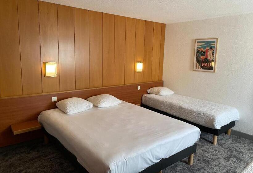 Standaard Vierpersoonskamer, Ostal Pau Universite   Sure Hotel Collection By Best Western