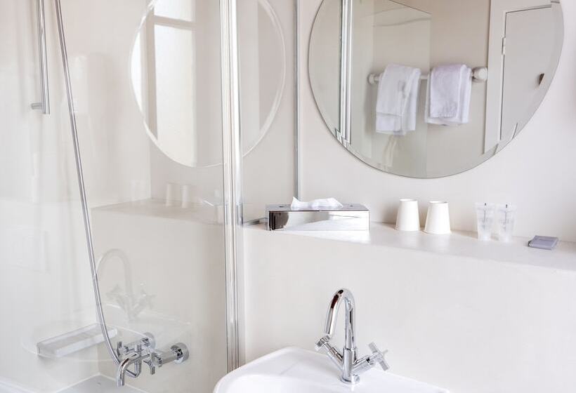 Четырехместный Номер Superior, Hôtel Le Provençal