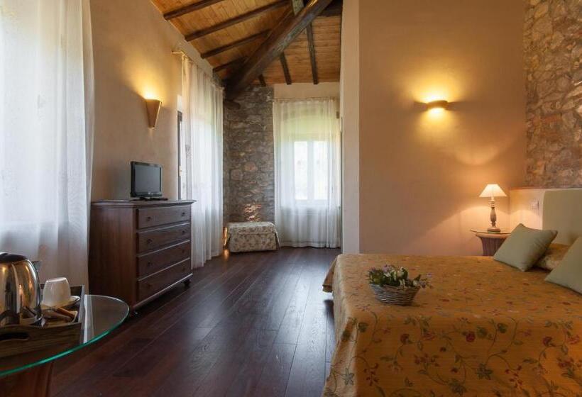 Полулюкс, Tenuta Agricola Dell Uccellina