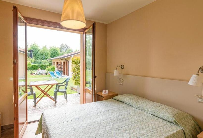 Superior Room with Terrace, Villa Rosy