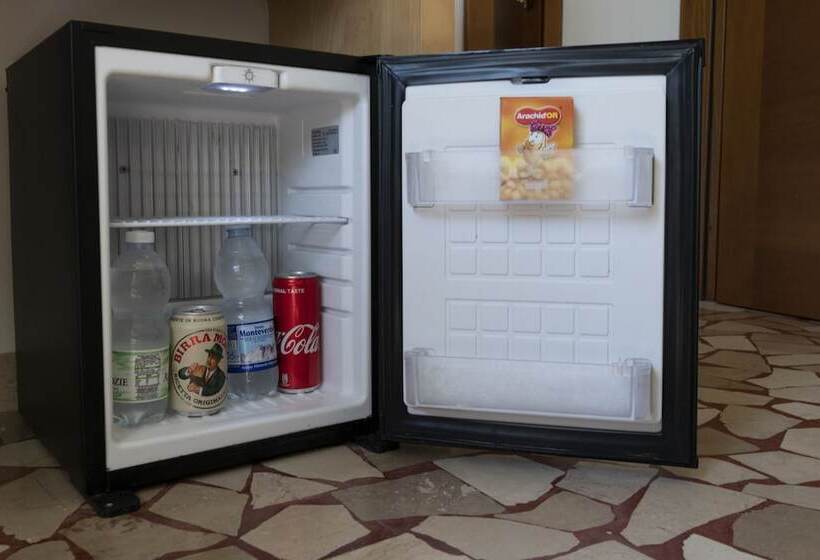 اتاق استاندارد چهار تخته, Villa Rosy