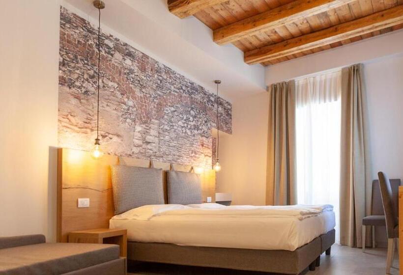 اتاق استاندارد چهار تخته, Epoche Hotel Zanella 1889