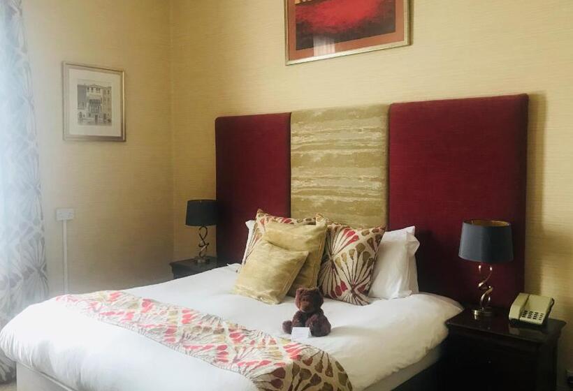Номер Deluxe, Clarence Court