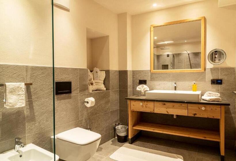 Люкс Deluxe Кровать Кинг, Goldenes Roessl Adults Only