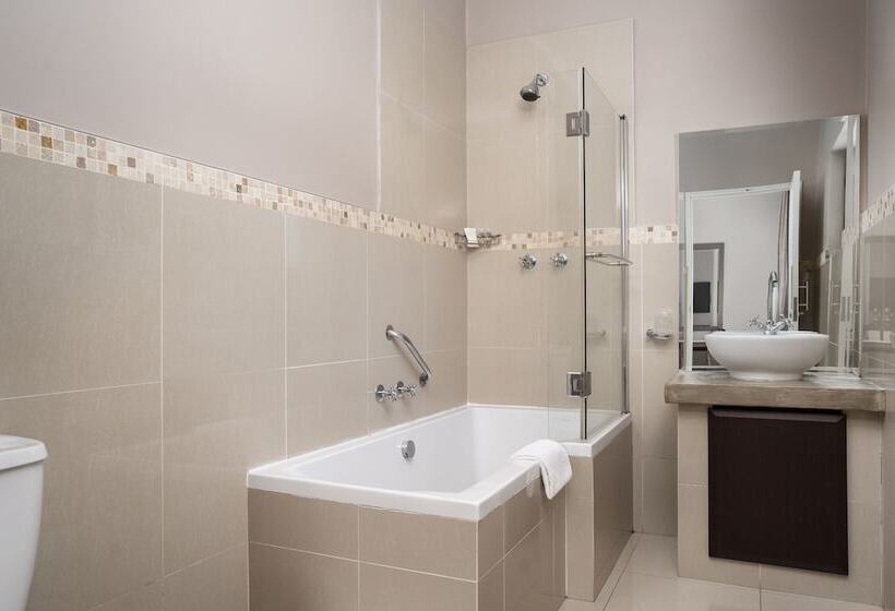 Номер Executive, Premier Resort Sani Pass