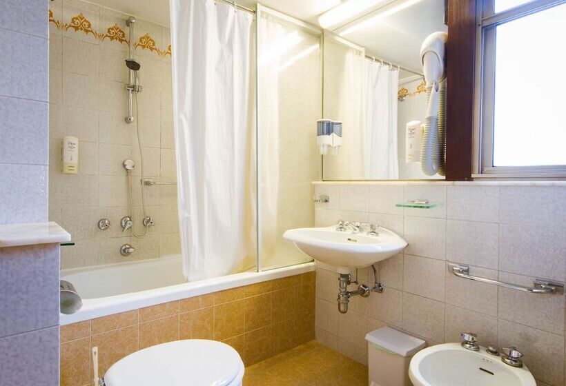 Quarto Clássico, Reale