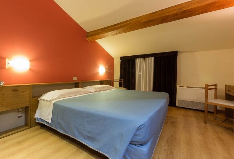Quarto Clássico, Reale