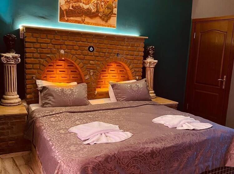 Номер Deluxe, Rebetika Hotel & Bistro