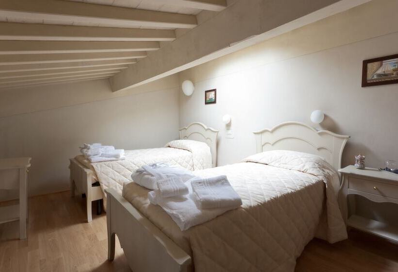 سوییت خانوادگی, Residenza D Epoca Relais I Miracoli