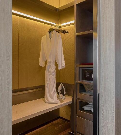 اتاق لوکس با تخت بزرگ, Grand Hyatt Shenyang