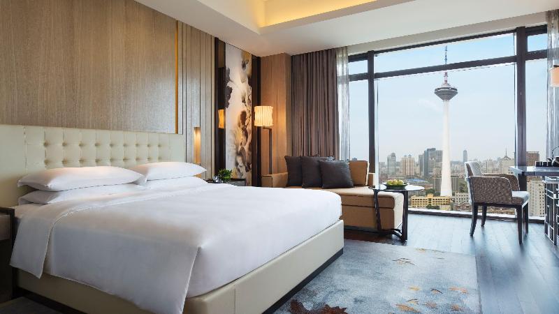 Club Room King Bed, Grand Hyatt Shenyang