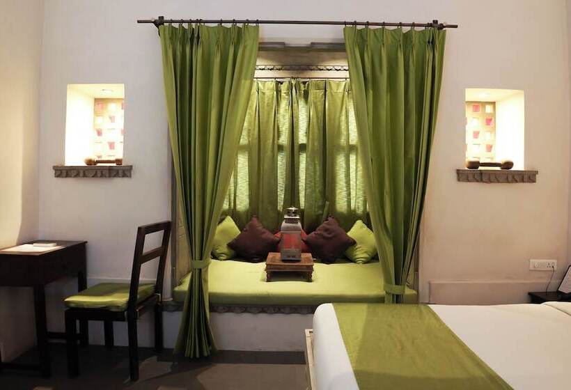 Quarto Deluxe, Madri Haveli